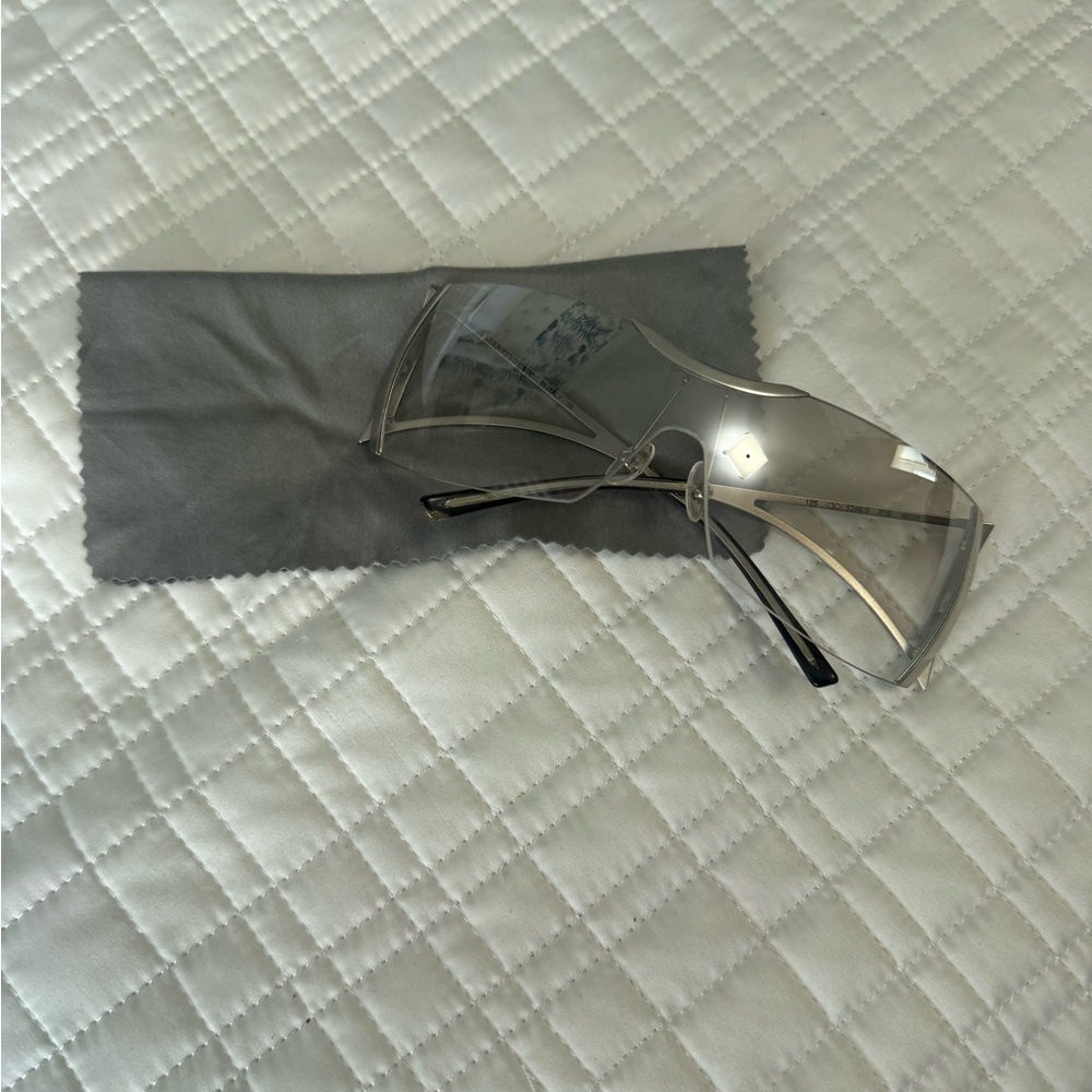 Vintage Authentic Valentino sunglasses